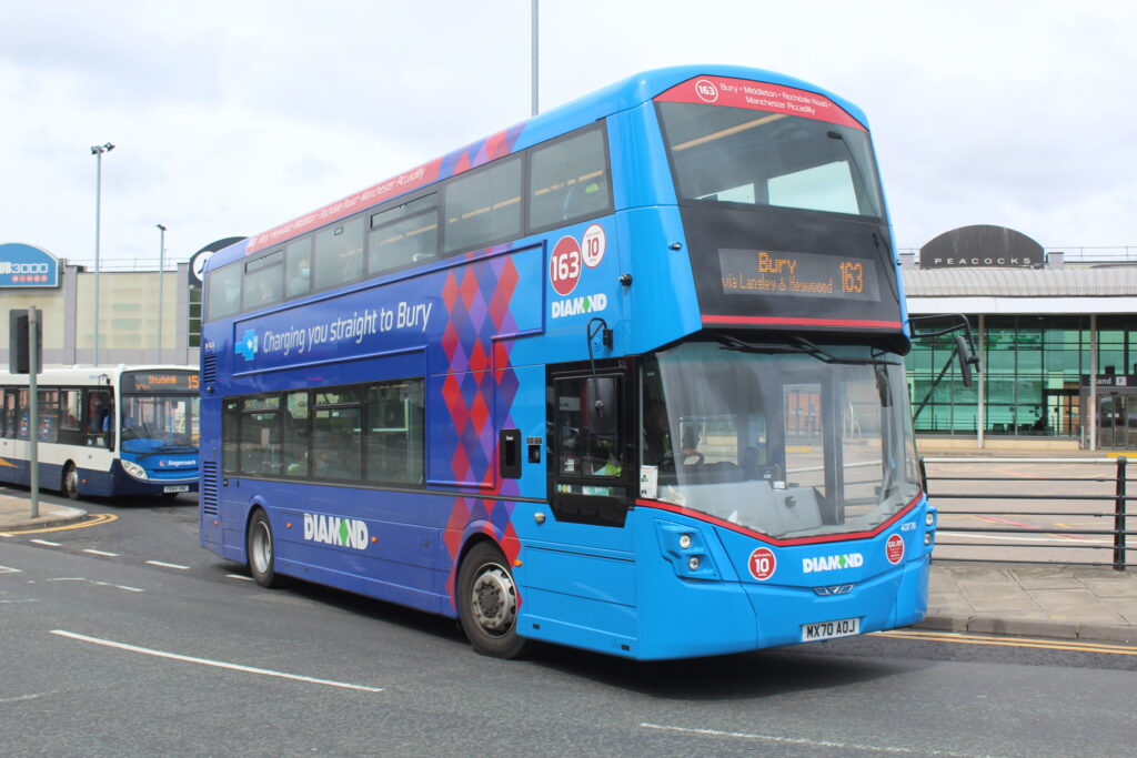 [Rotala Diamond Bus] 40778 (MX70 AOJ) in Middleton on service 163 - Gary Hunter